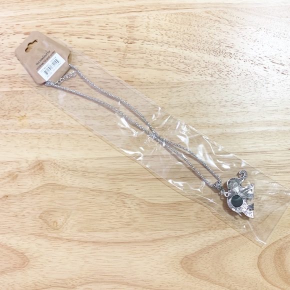 Brand New! Never Worn! Silver Chain Elephant Black Gem Semiprecious Necklace. - Picture 2 of 2